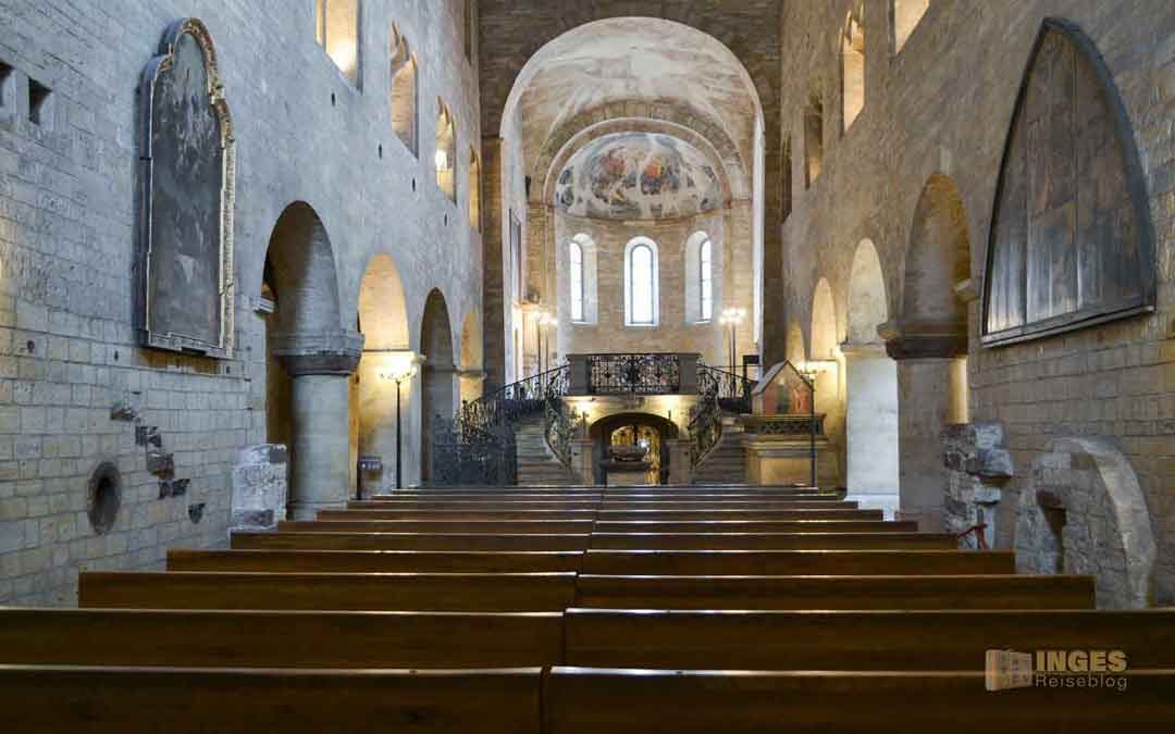 St.-Georgs-Basilika auf der Prager Burg