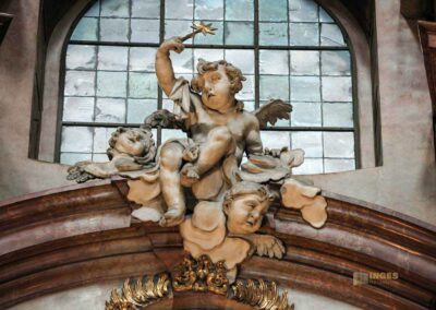 In der St.-Nikolaus-Kirche auf der Prager Kleinseite 89 St.-Nikolaus-Kirche auf der Prager Kleinseite