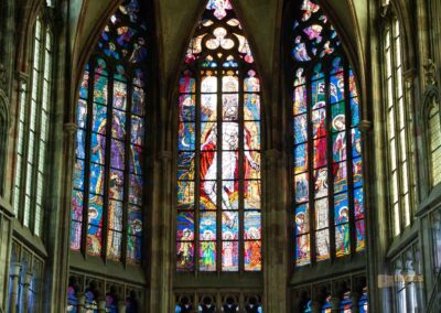 Im Veitsdom in Prag 18 Glasfenster im Veitsdom in Prag