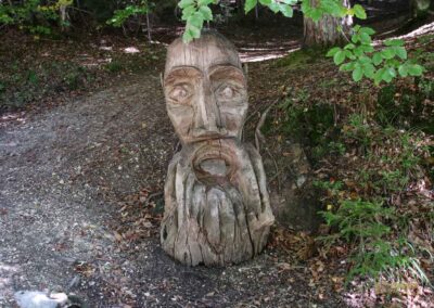 Bei den Waldgeistern am Herrenbachstausee 24 Koboldklinge am Waldlehrpfad am Herrenbachstausee