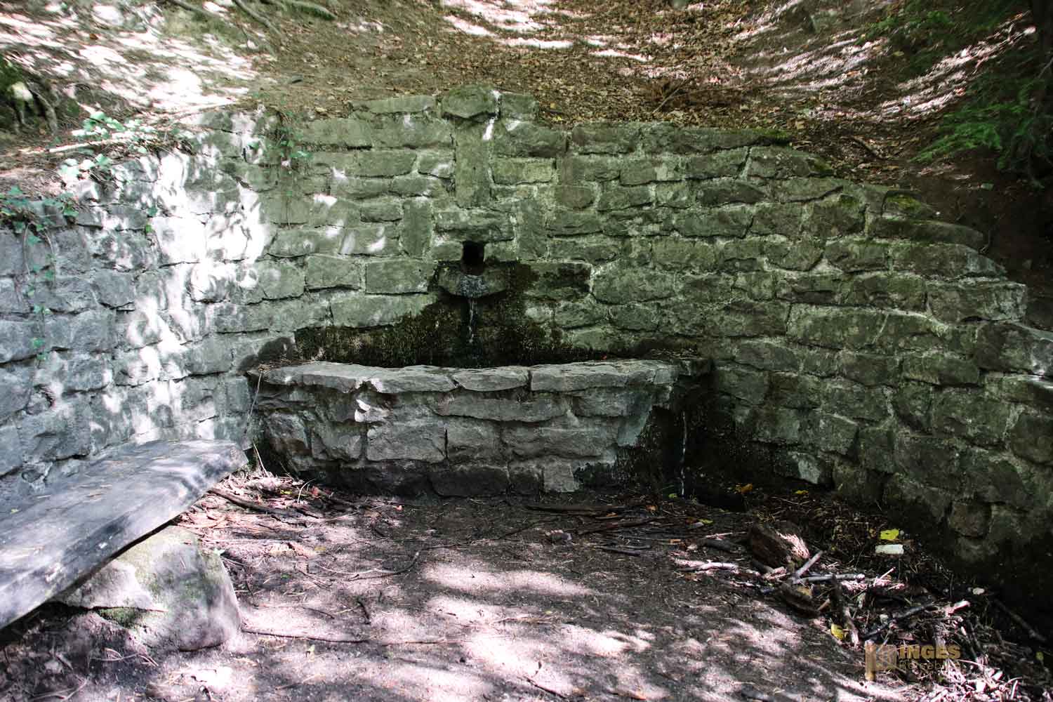 die Märchenquelle beim Herrenbachstausee Kreis Göppingen 0178 die Märchenquelle beim Herrenbachstausee Kreis Göppingen 0178