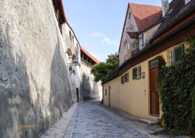Stadtmauerrundgang in Nördlingen