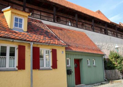 Kasarmen an der Stadtmauer in Nördlingen