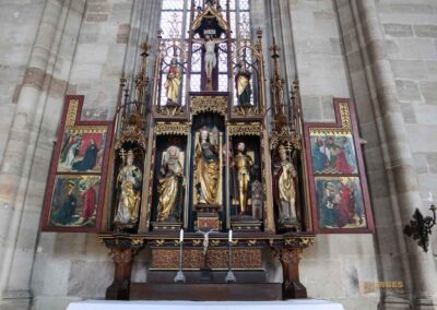 Ein Bummel durch Dinkelsbühl 17 Kreuzaltar Münster St. Georg in Dinkelsbühl