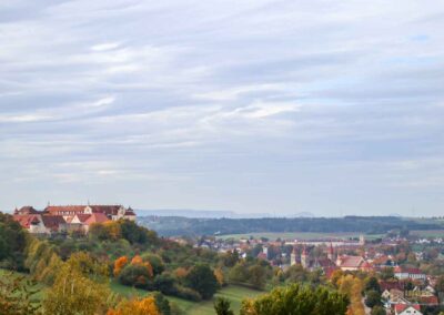 In der Wallfahrtskirche Schönenberg bei Ellwangen 117 Schloss ob Ellwangen und Stadt Ellwangen