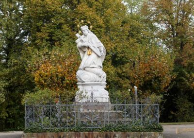 In der Wallfahrtskirche Schönenberg bei Ellwangen 1 Hl. Nepomuk bei der Wallfahrtskirche Schönenberg bei Ellwangen