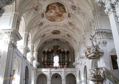 In der Wallfahrtskirche Schönenberg bei Ellwangen 15 Wallfahrtskirche Schönenberg bei Ellwangen