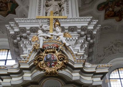 In der Wallfahrtskirche Schönenberg bei Ellwangen 33 Kanzel in der Wallfahrtskirche Schönenberg bei Ellwangen