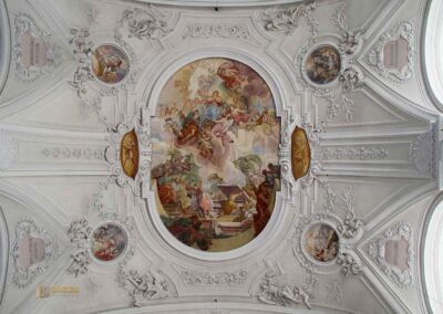 In der Wallfahrtskirche Schönenberg bei Ellwangen 42 Deckenfresken in der Wallfahrtskirche Schönenberg bei Ellwangen