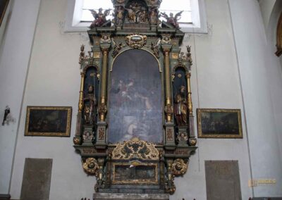 Seitenaltar in der Basilika St. Vitus in Ellwangen
