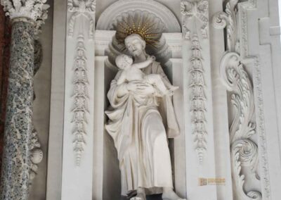 In der Wallfahrtskirche Schönenberg bei Ellwangen 87 Ignatiuskapelle in der Wallfahrtskirche Schönenberg bei Ellwangen