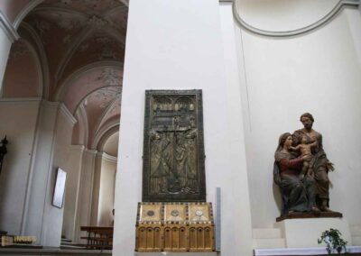 Seitenaltar in der Basilika St. Vitus in Ellwangen