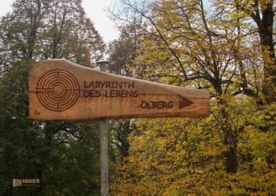 In der Wallfahrtskirche Schönenberg bei Ellwangen 119 Das Labyrinth des Lebens - Wallfahrtskirche Schönenberg