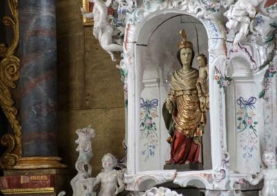 Fayence-Altar in der St.-Antonius-Kapelle in Schrezheim