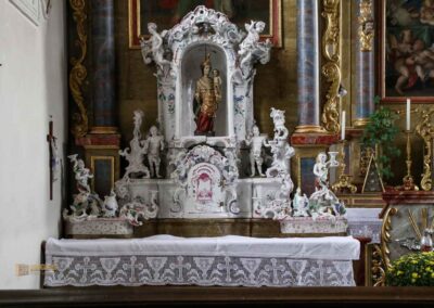 Fayence-Altar in der St.-Antonius-Kapelle in Schrezheim