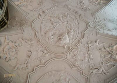 Die Schlosskapelle St. Wendelin im Schloss ob Ellwangen 15 Stuckdecke Schlosskapelle St. Wendelin im Schloss ob Ellwangen