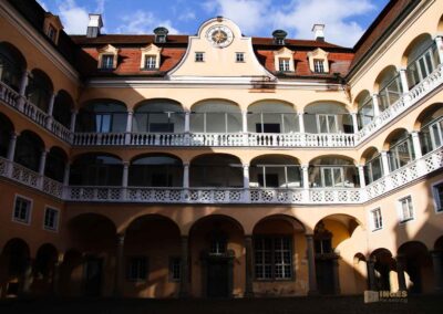 Arkadenhof Schloss ob Ellwangen