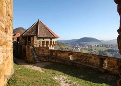 Maschiculiturm Burgruine Hohenrechberg 5092