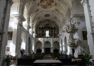 In der Wallfahrtskirche Schönenberg bei Ellwangen 13 Wallfahrtskirche Schönenberg bei Ellwangen