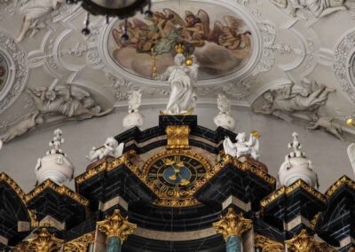 In der Wallfahrtskirche Schönenberg bei Ellwangen 69 Orgel in der Wallfahrtskirche Schönenberg bei Ellwangen