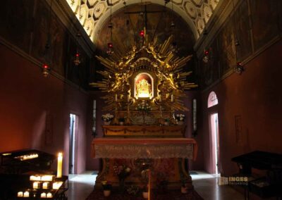 In der Wallfahrtskirche Schönenberg bei Ellwangen 80 Loreto-Kapelle in der Wallfahrtskirche Schönenberg bei Ellwangen