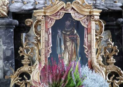 linker Seitenaltar Wallfahrtskirche Hohenrechberg 0533