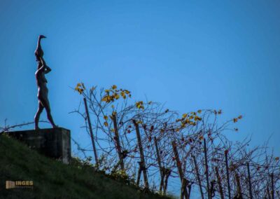 Frau mit Gans Skulpturenpfad Strümpfelbach 0702