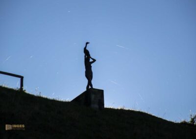 Frau mit Gans Skulpturenpfad Strümpfelbach 0720