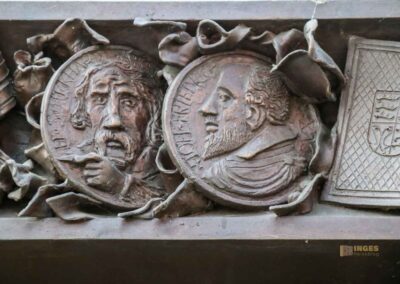 In der evangelischen Stadtkirche Göppingen 12 Kirchentüre Stadtkirche Göppingen 0325