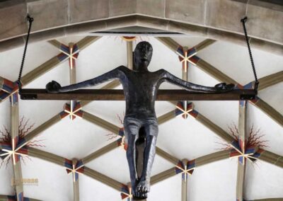 Kreuz am Chorbogen Stadtkirche Schorndorf 0153