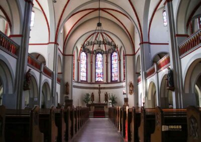 Innenansicht St. Laurentiuskirche Waldstetten 0125