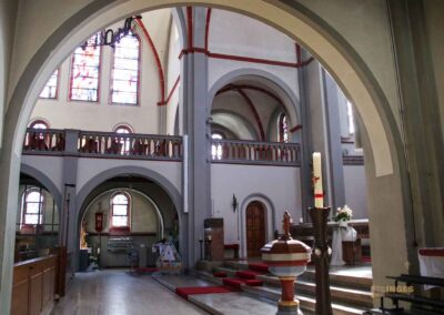 Innenansicht St. Laurentiuskirche Waldstetten 0204