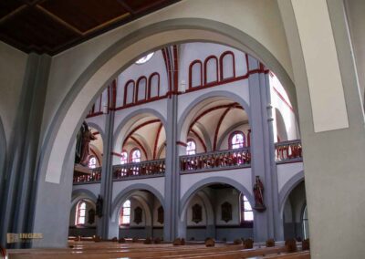 Innenansicht St. Laurentiuskirche Waldstetten 0206