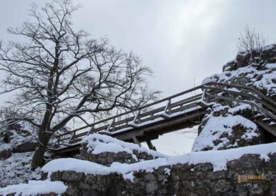 Kernburg Burgruine Helfenstein 0034