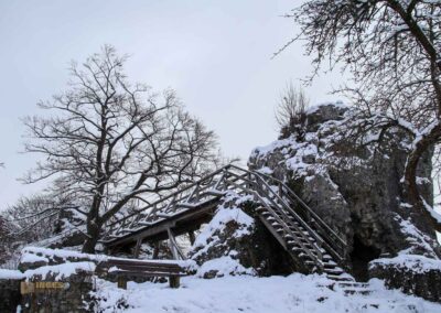 Kernburg Burgruine Helfenstein 0038