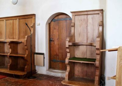 Evangelische Kirche in Lauterburg 22 Altarraum evang. Kirche Lauterburg 0067