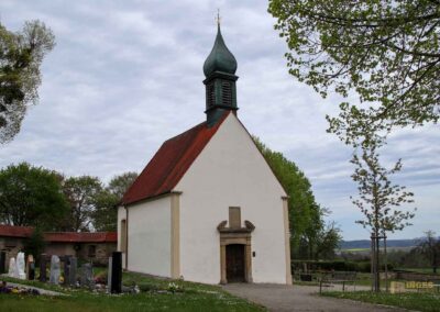 Auf und um Schloss Wachendorf in Starzach-Wachendorf 15 Familiengruft von Schloss Wachendorf 4264
