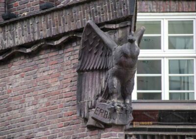 Andenkondor am Chilehaus Hamburg 7374