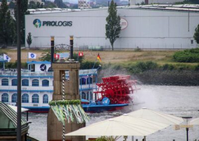 Blick vom Aussichtspunkt Bei der Erholung auf die Landungsbrücken Hamburg 6083