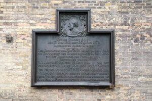Gedenktafel an den Baumeister der St. Nikolai Kirche Hamburg 7735