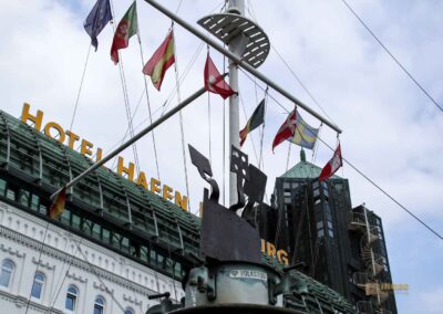 Supfanne bei den Hamburger Landungsbrücken 6065