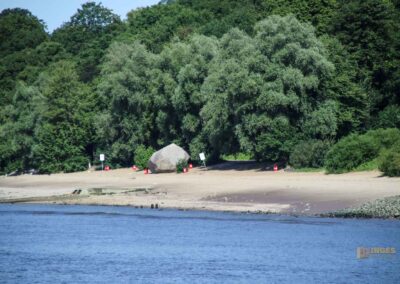 Alter Schwede Findling Elbe 9144