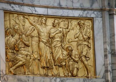 Bronzerelief Michel Hamburg 8411