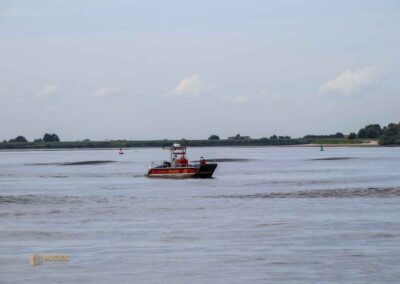 DLRG auf der Elbe bei Blankenese 0896