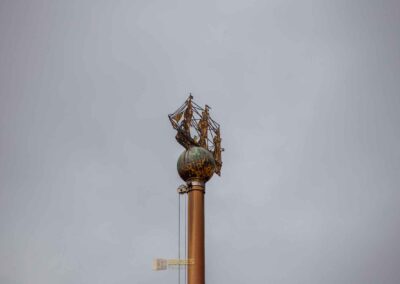 Das Hamburger Rathaus - außen 15 Fahnenmast vor dem Hamburger Rathaus 0177