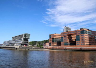 Fahrt auf der Elbe in Hamburg 8999