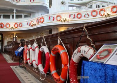 Rettungsringe im Hamburger Michel 8438