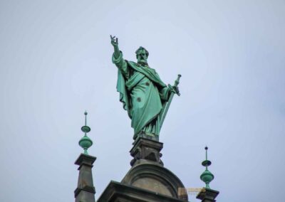 Das Hamburger Rathaus - außen 32 Schutzpatrone und Heilige am Hamburger Rathaus 6597