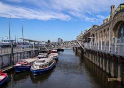 St. Pauli Landungsbrücken Hamburg 8869