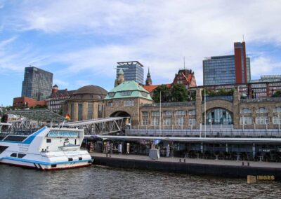 St. Pauli Landungsbrücken Hamburg 8903